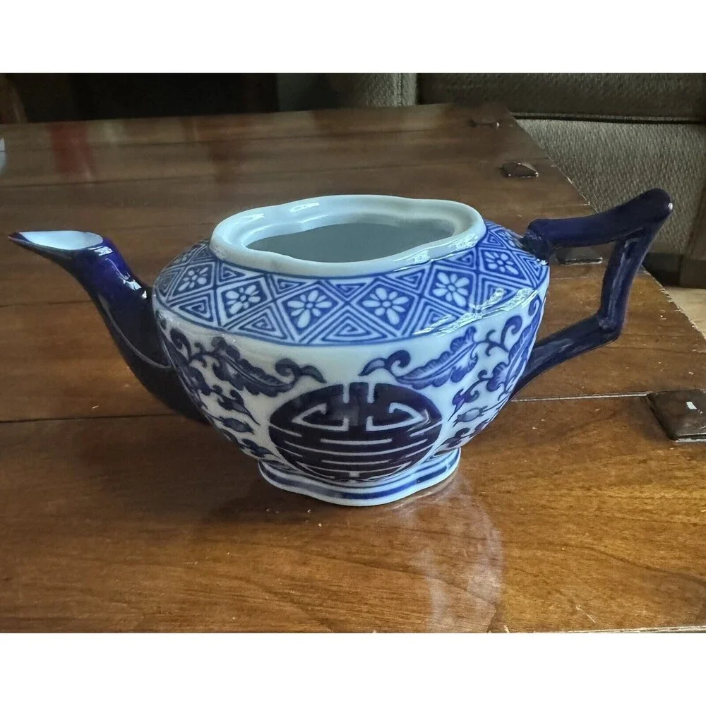 Bombay Teapot w/ Strainer Ceramic Cobalt‎ Blue White Floral Asian